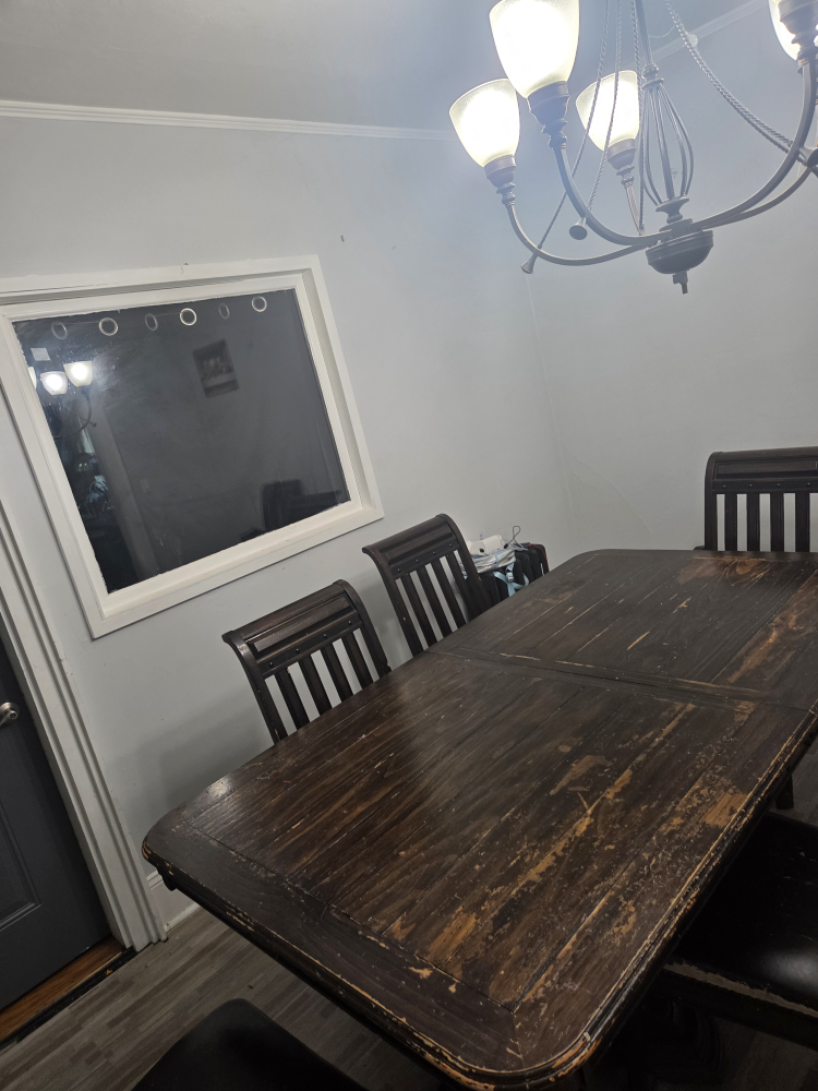 diner table - photo 2