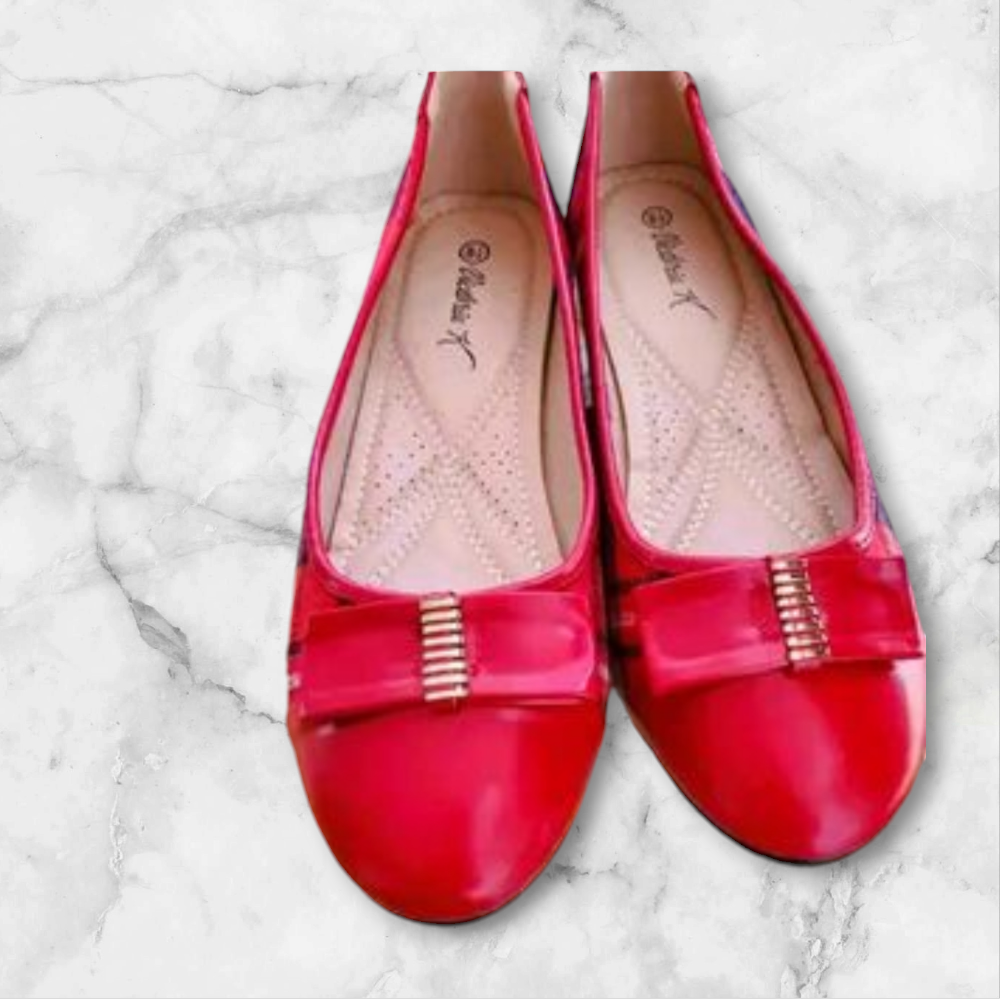 New Melissa K Red Plaid Flats - Size 8.5