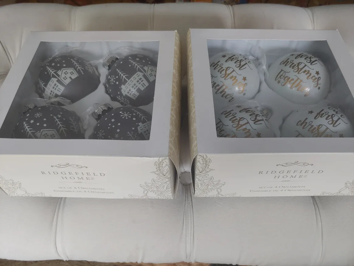 Ridgefield Home 2 Sets of 4 Ornaments image indicator(2)