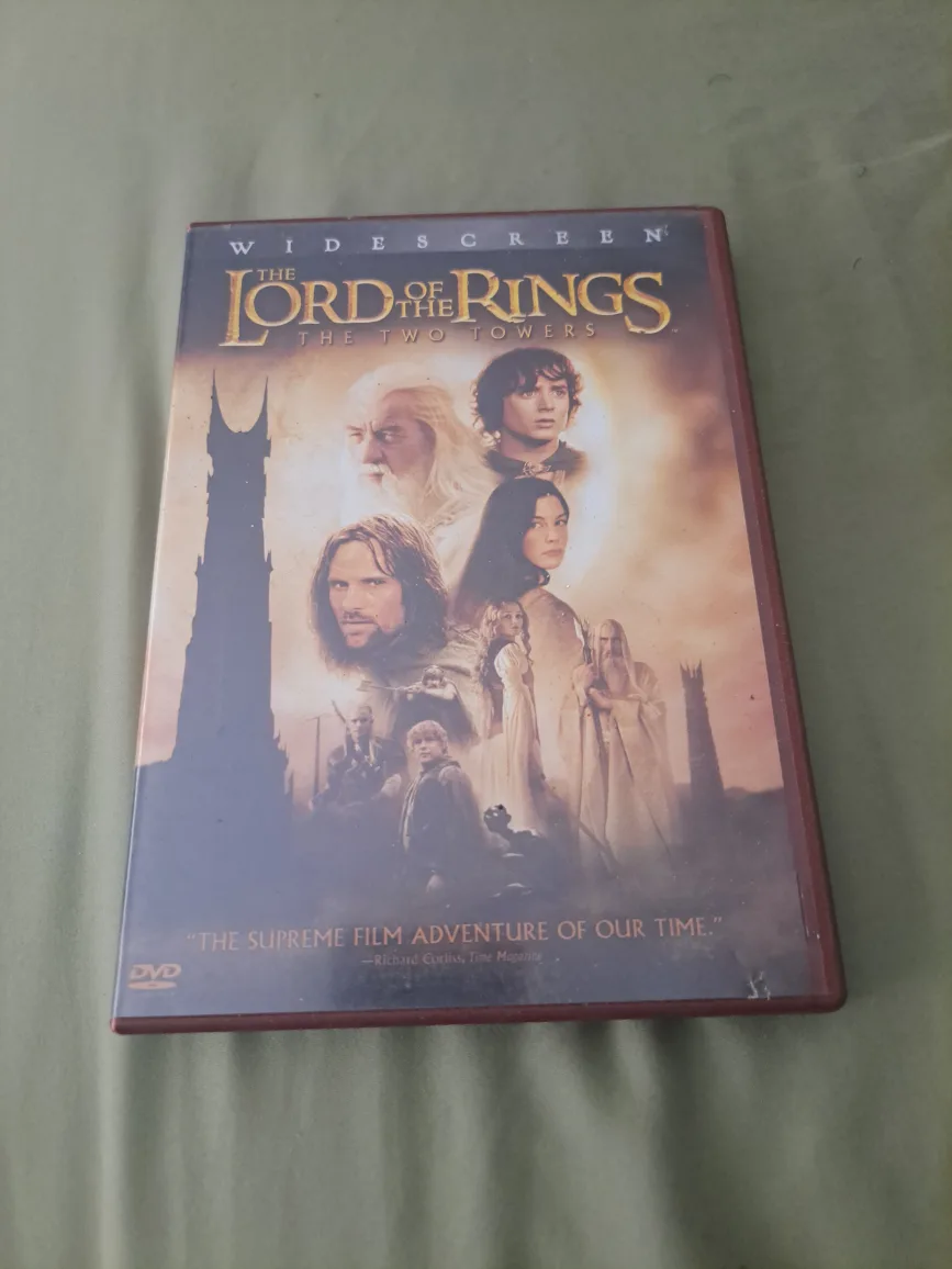 Lord of the Rings: The Two Towers DVD thumbnail