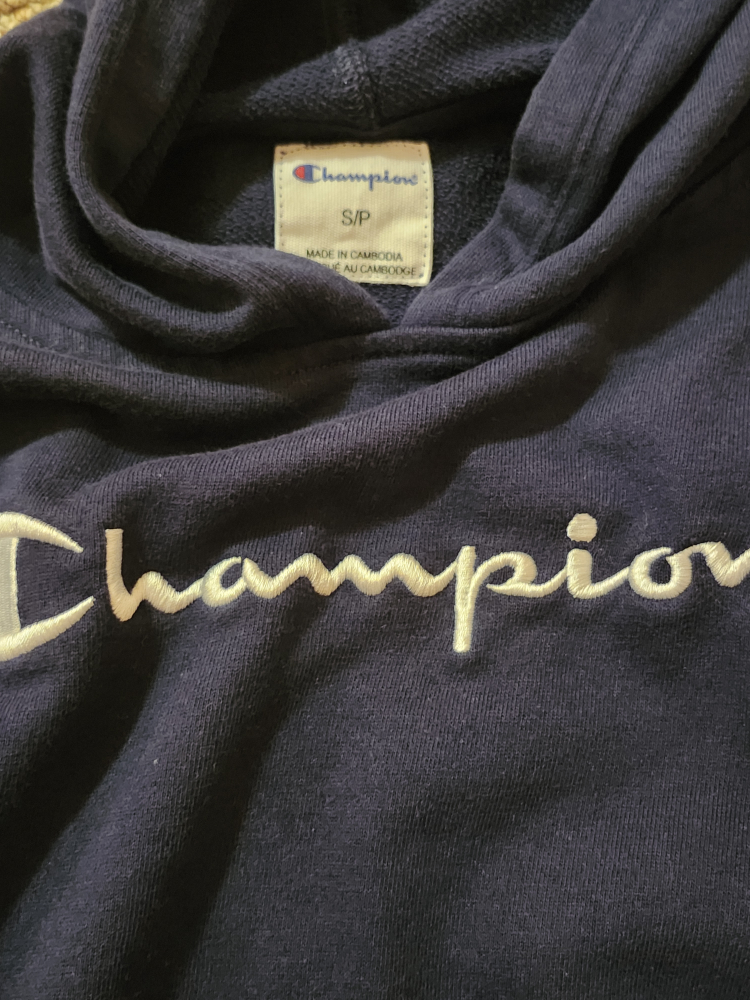 Champion Hoodie - Size S - photo 2