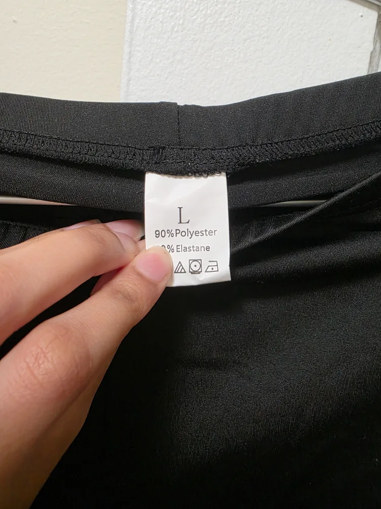 Black Flare Leggings - Size L image indicator(2)