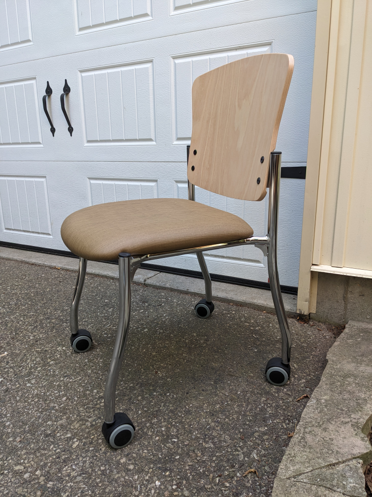 Brand New Modern Office Chair By Staples