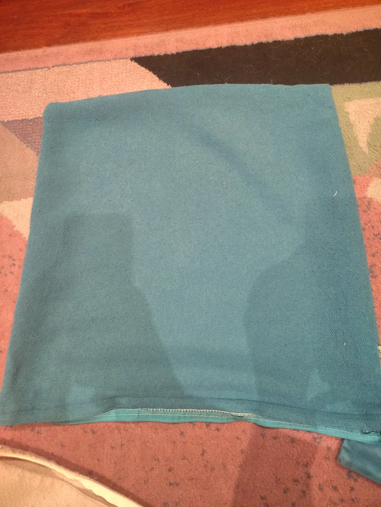 4 Throw Pillow Covers image indicator(2)