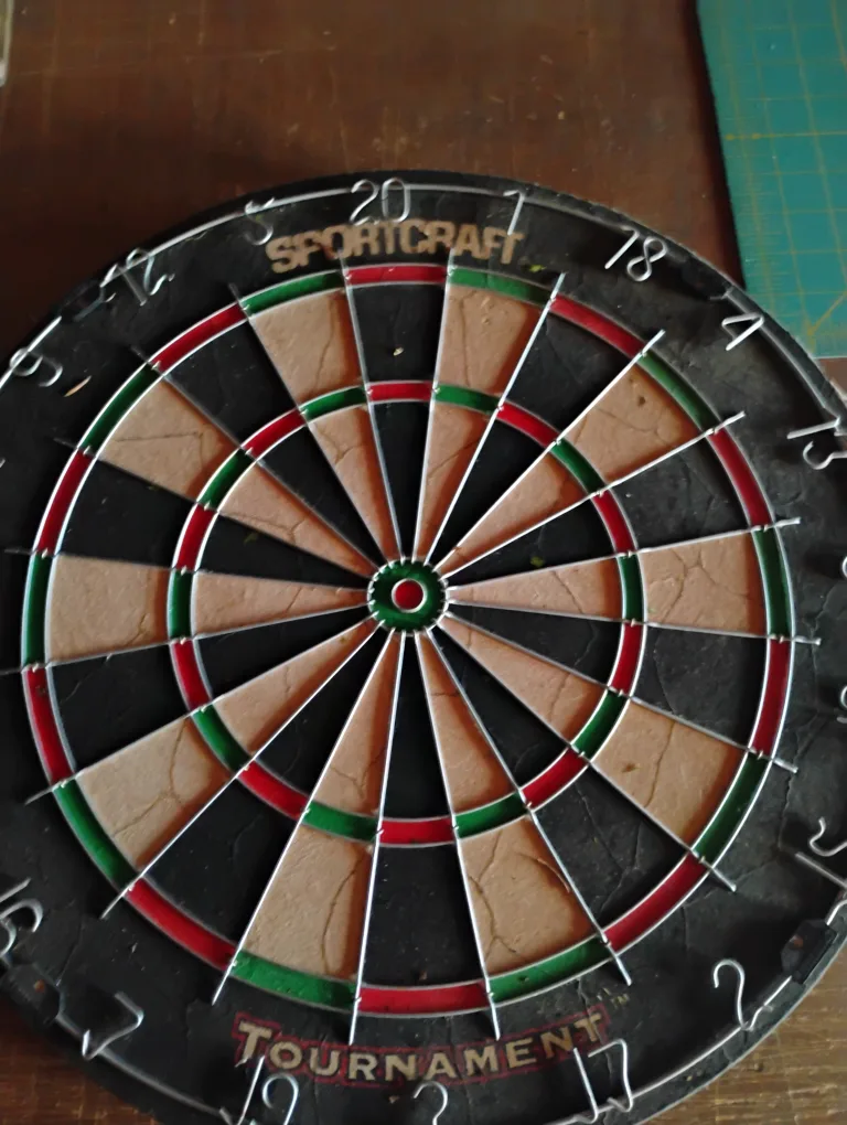 Sportcraft Tournament Dartboard new never used