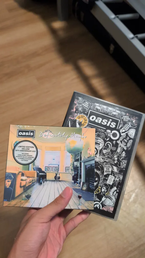 Oasis - Definitely Maybe & Lord Don't Slow Me Down thumbnail