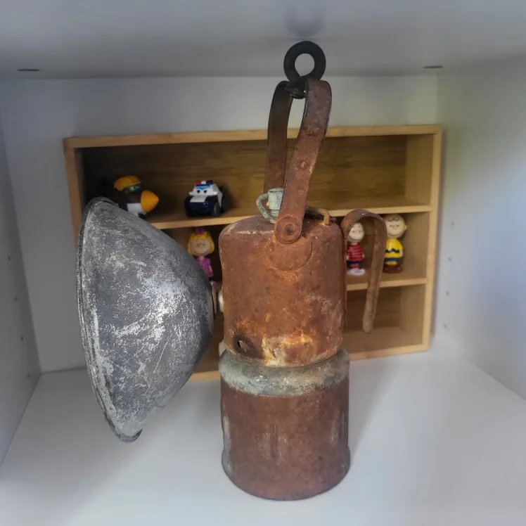 Vintage Carbide Miners Lamp from the 1900's image indicator(2)