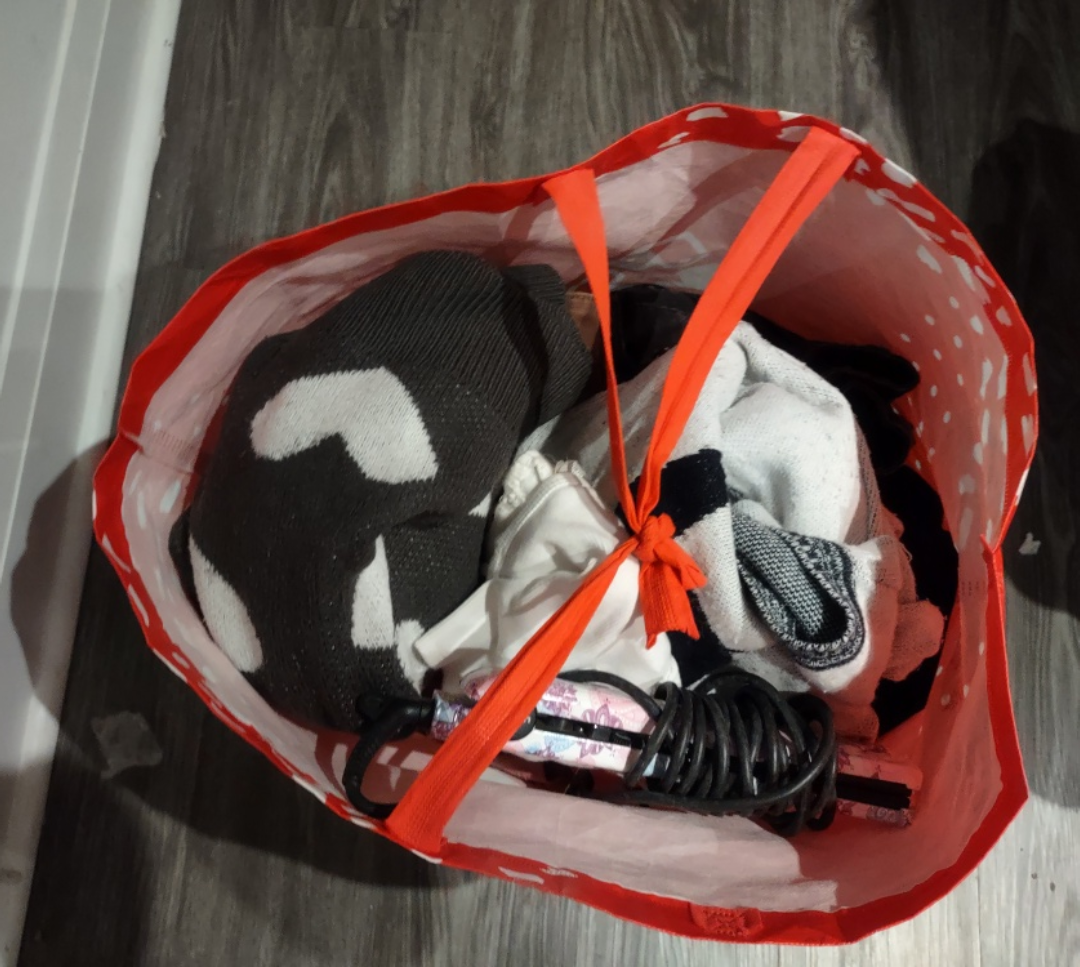 FREE Bag of Clothes and hair straightener!!!!