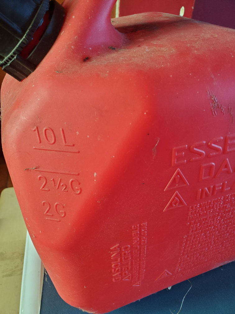 Red 10L Gasoline Can - photo 4