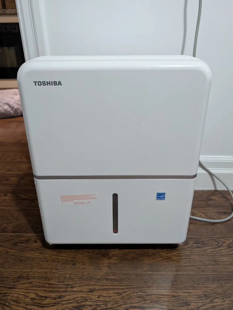 Toshiba Dehumidifier - 20 Pints thumbnail