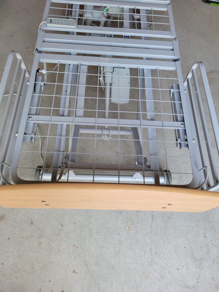 Hospital Bed - photo 4