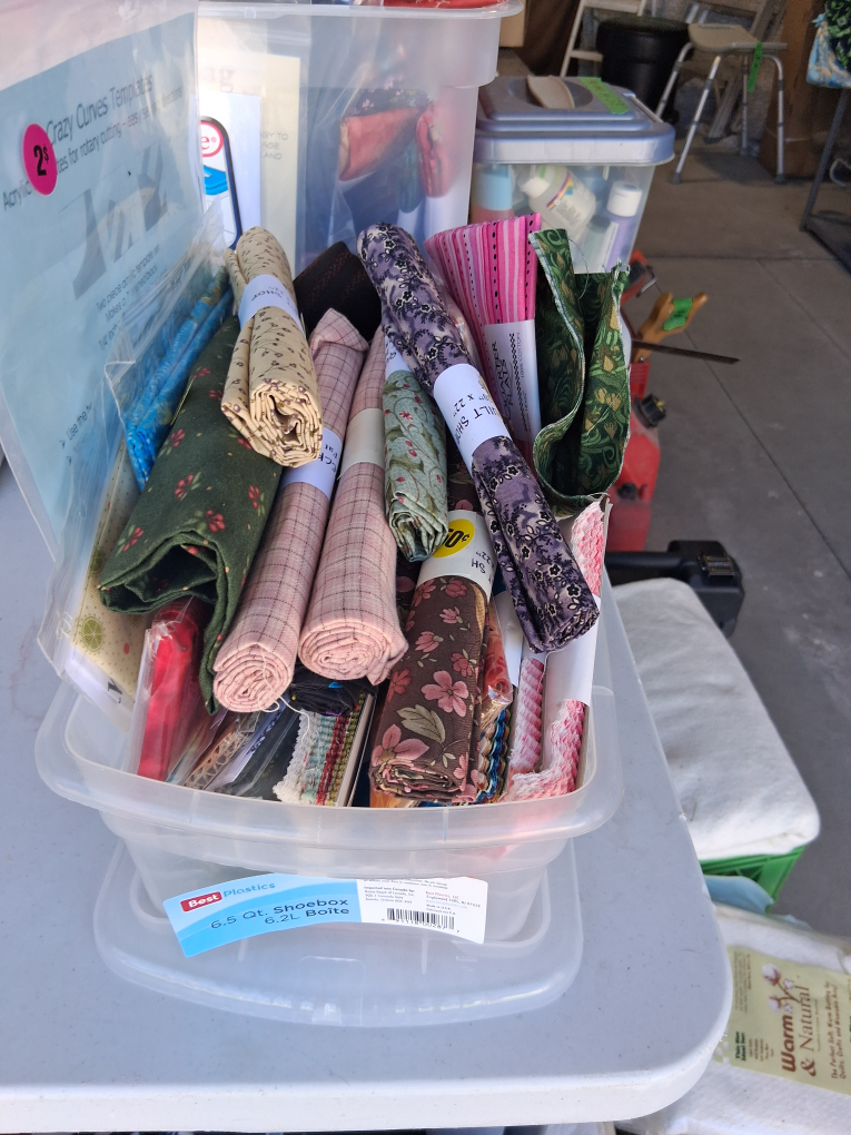 Assorted Fabric Scraps - Quilting, Sewing - photo 2