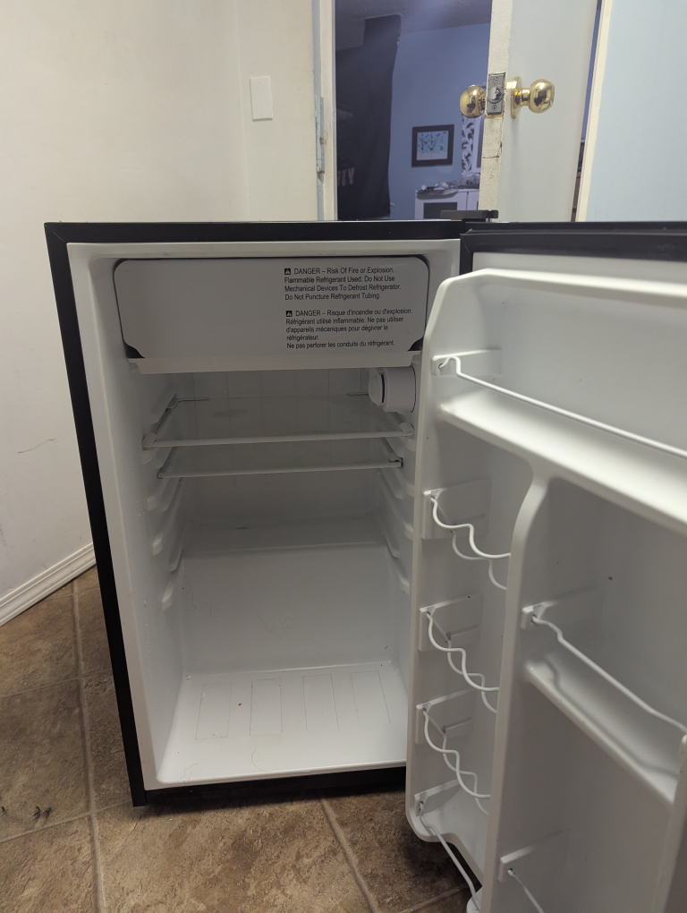 Mini Fridge - Black - photo 2