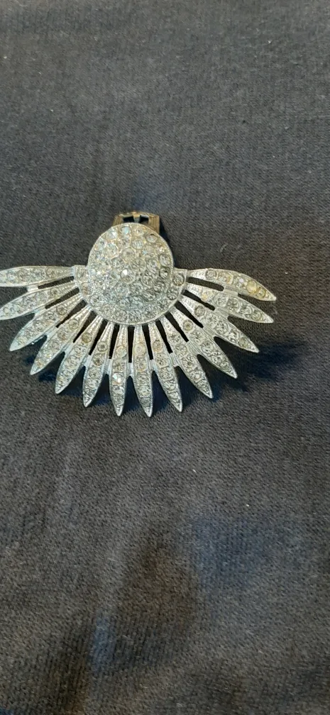 Vintage fan shaped scarf/fur clip brooch- Coro thumbnail