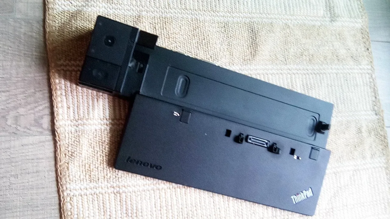 Lenovo ThinkPad Pro Dock thumbnail