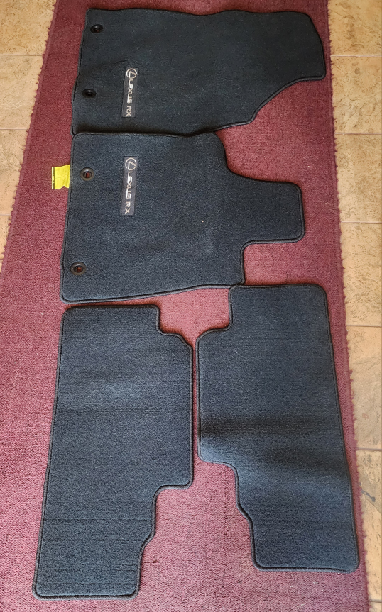 Lexus RX Black Floor Mats - Set of 4