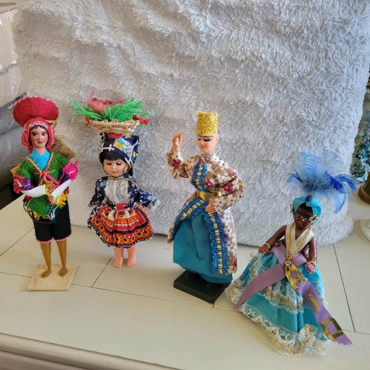 Vintage International Costume Dolls image indicator(5)