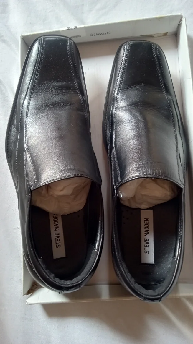 Steve Madden Kilnn Black Dress Shoes - Size 11M thumbnail