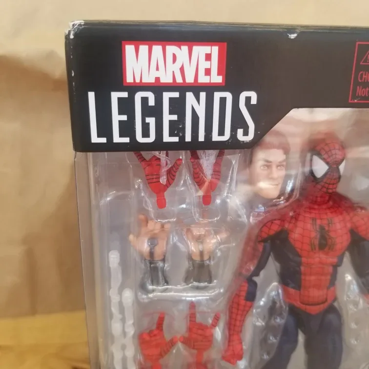 Marvel Legends Spider-Man Maximum Series Action Figure image indicator(3)