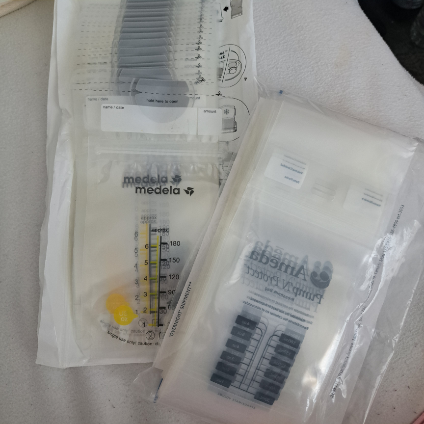 Amenda & Medela Breast Milk Storage Bags