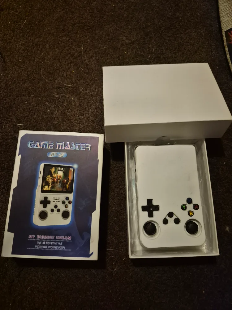 Game Master R36S Handheld Game Console - New image indicator(3)