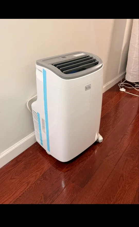(FREE DELIVERY) 10,000 BTU Portable Air Conditioner w/ Remote thumbnail