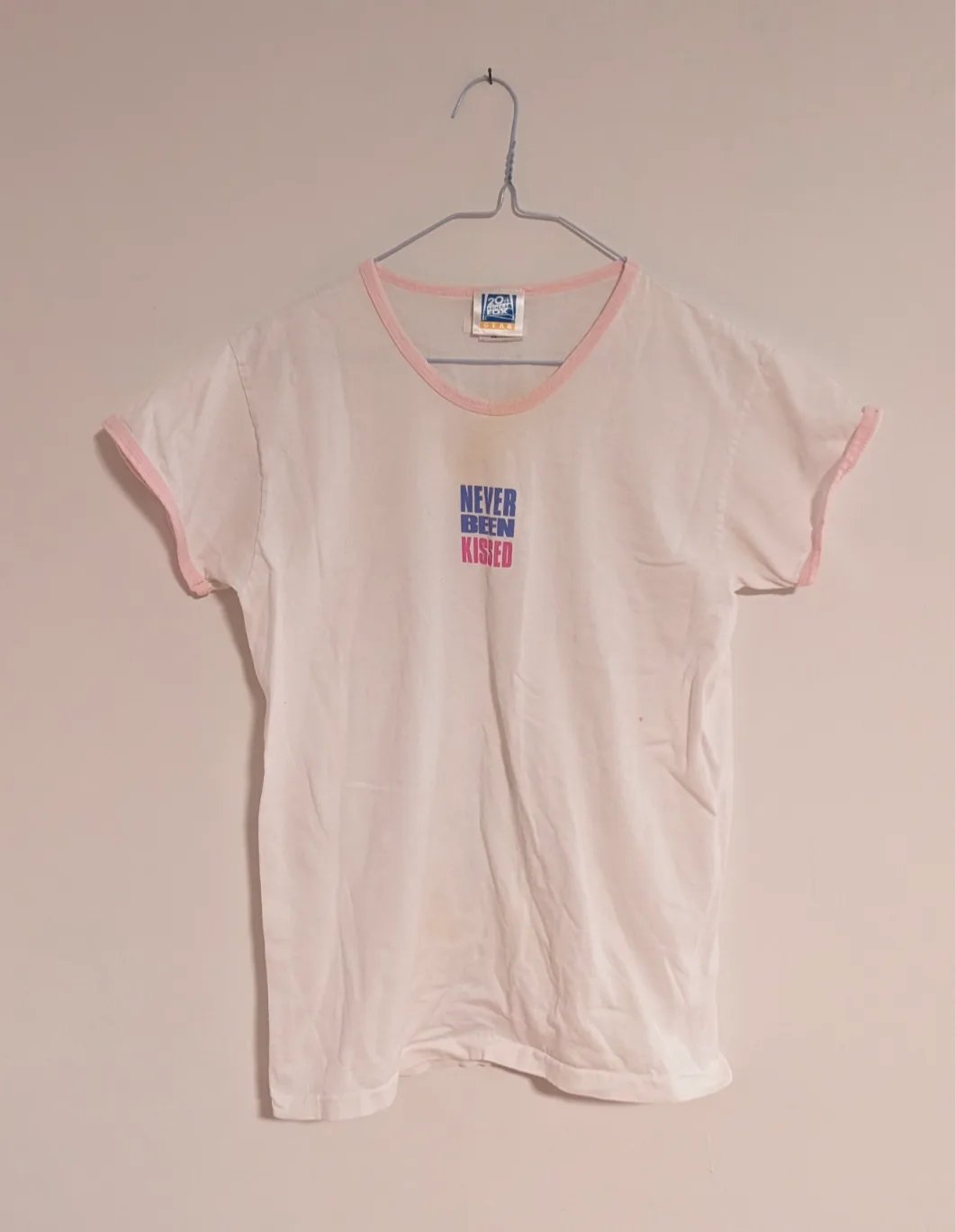 Vintage Never Been Kissed T-Shirt - Women's Medium thumbnail