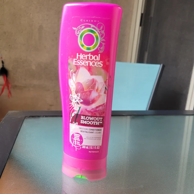 Herbal Essences Blowout Smooth Conditioner - used thumbnail