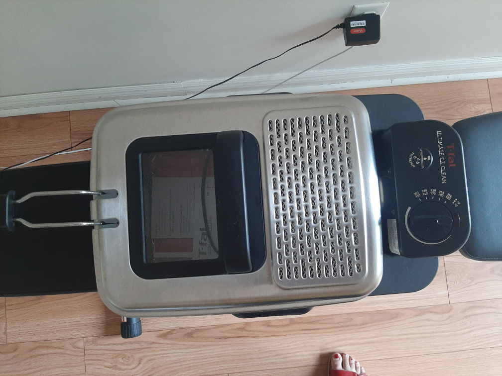 T-fal Ultimate EZ Clean Deep Fryer - Serie F58-M1