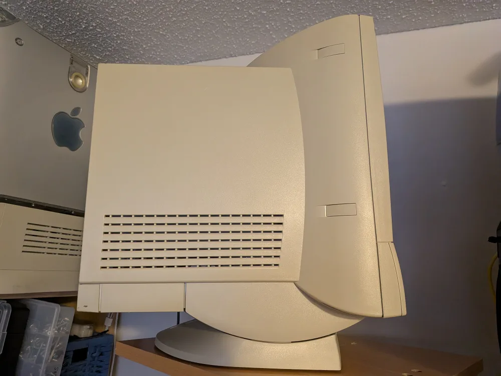 Rare Macintosh Performa 5200CD, Upgraded image indicator(7)