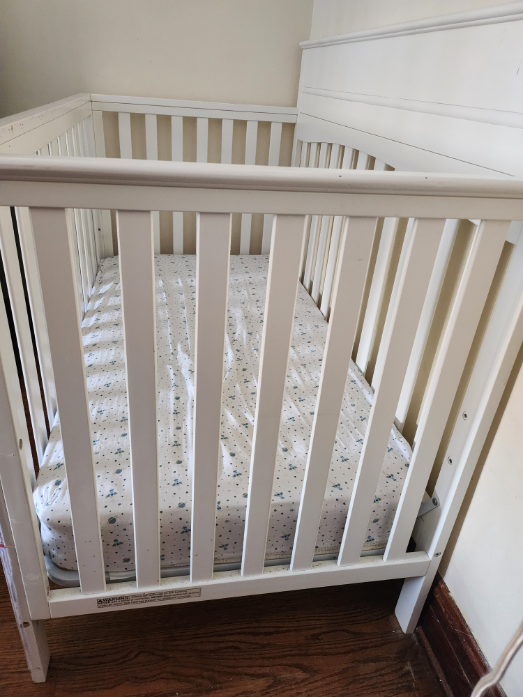 Toddler crib - photo 2