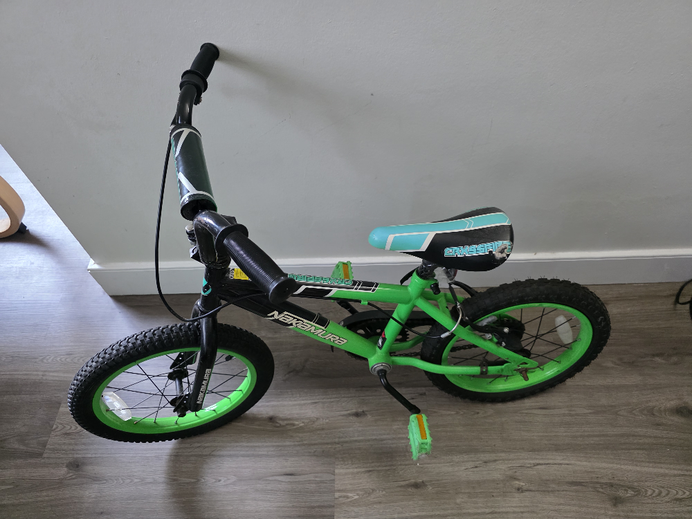 Nakamura 16-inch Kids Bike - Green & Black - photo 4