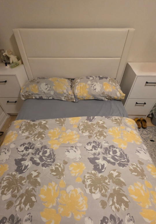 White double bed - photo 3