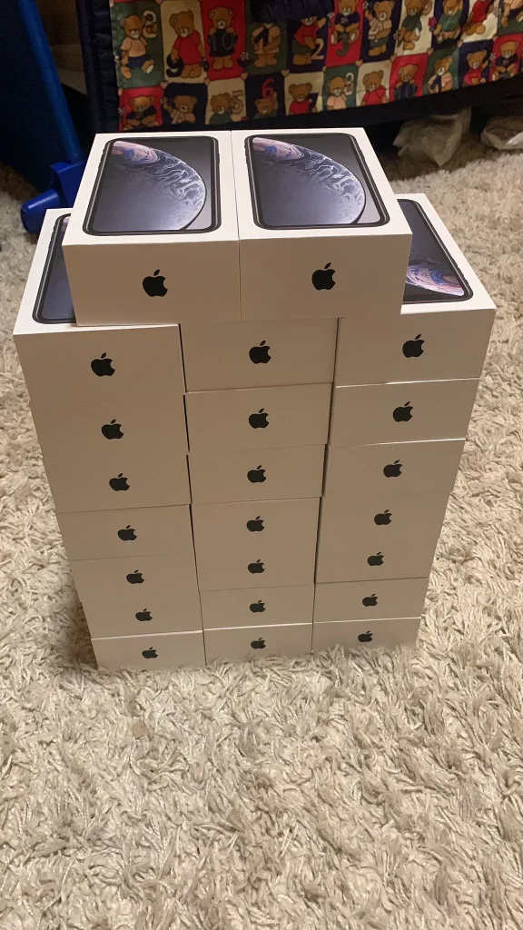 Apple iPhone Xr box