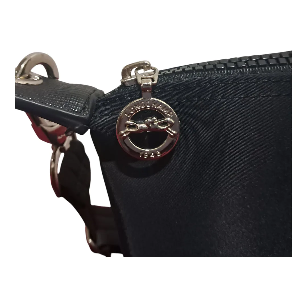 Longchamp Black Handbag image indicator(5)