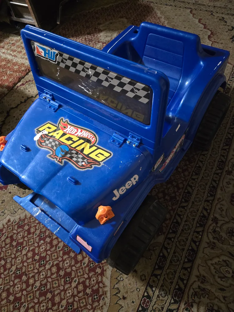 Hot Wheels Racing Jeep - Ride On Toy thumbnail