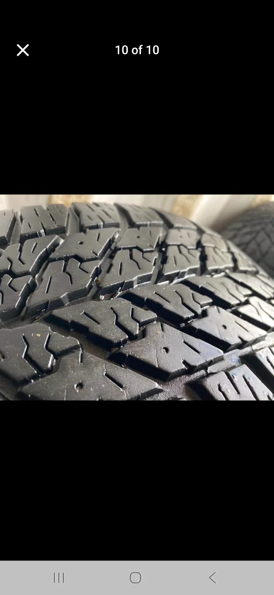 Goodyear Winter Tires 235/55R17 image indicator(10)