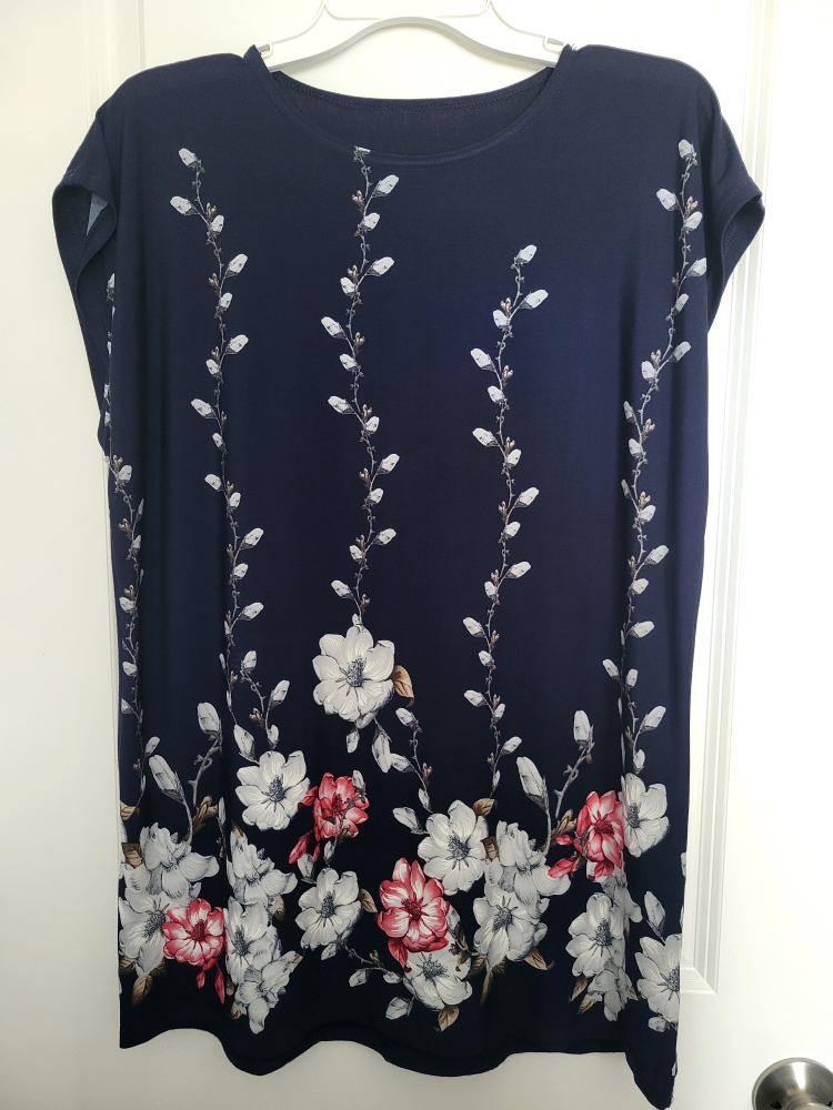 Sleeveless blouse size XL