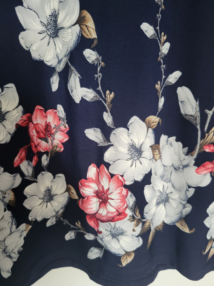 Sleeveless blouse size XL - photo 3