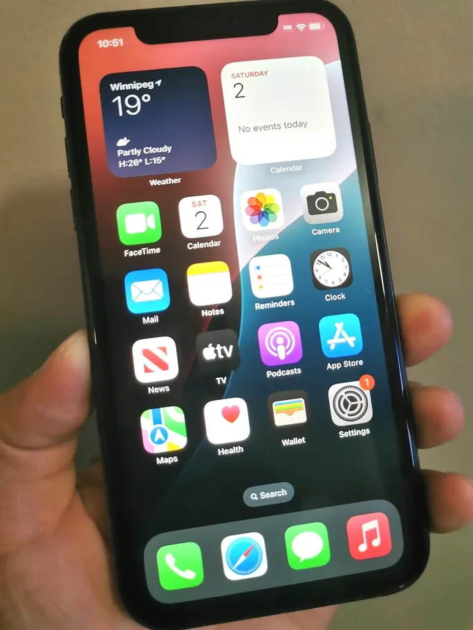 iPhone XR 64G Unlocked thumbnail