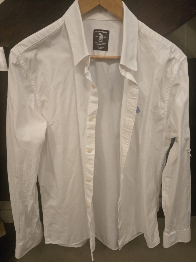 white work shirts, men's size Large & Medium - photo 4