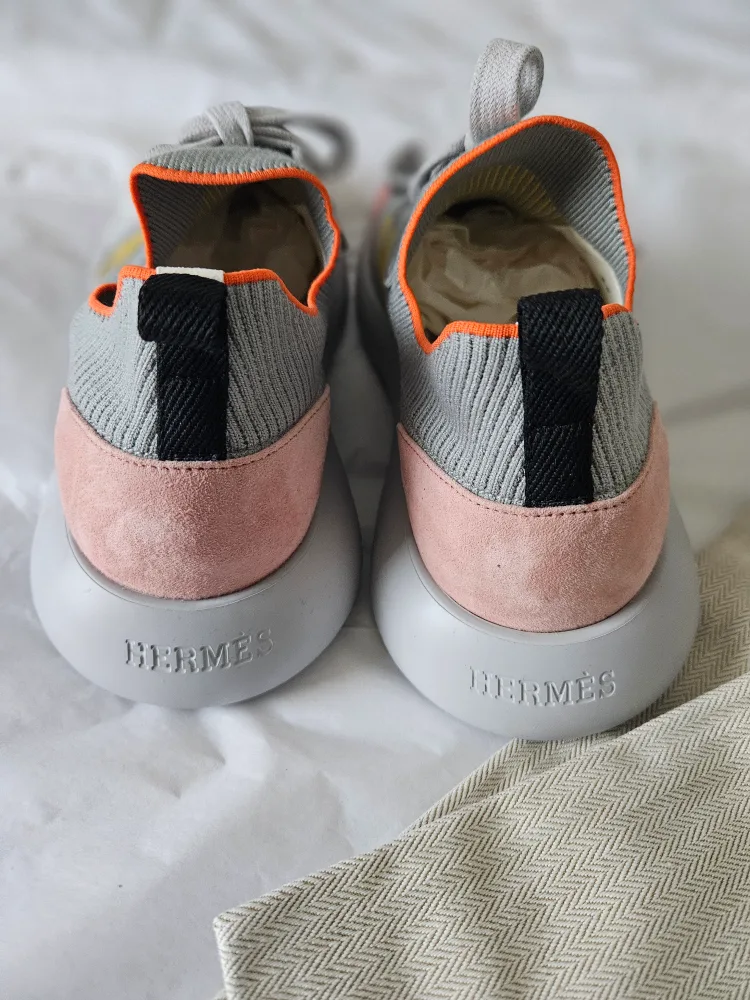 Hermès Sneakers Grey & Pink size 39 image indicator(5)