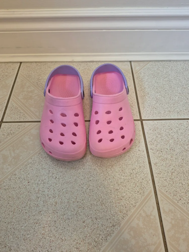Kids Pink Clogs, Size 4 thumbnail