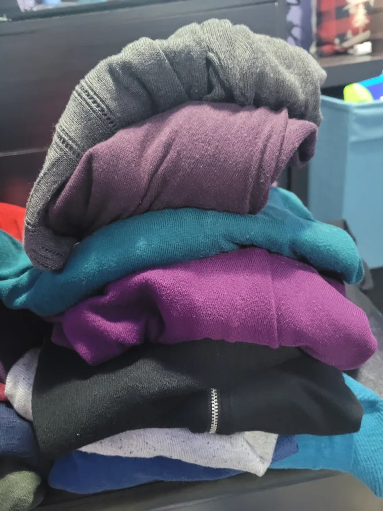 Mixed Lot of Sweaters & Tops thumbnail