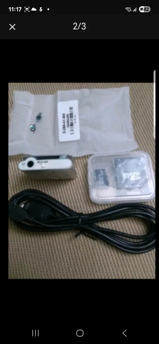POCKET or CLAMP ON MP3 PLAYER, 16 GB Micro SD Card, Brand New image indicator(2)