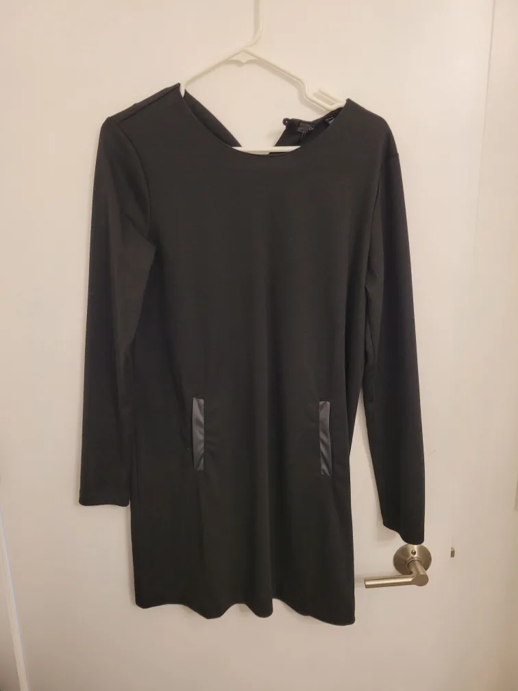 CLOSET SALE -Dex Black Long Sleeve Dress - Size M thumbnail