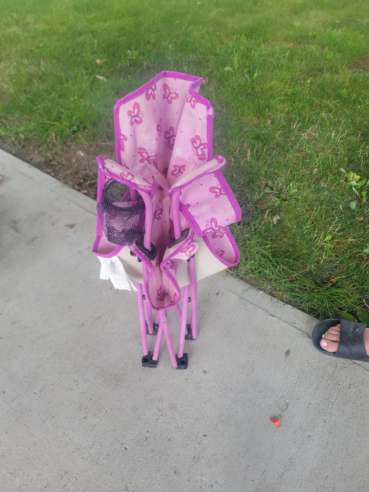 Kids Pink Butterfly Camp Chair - photo 2