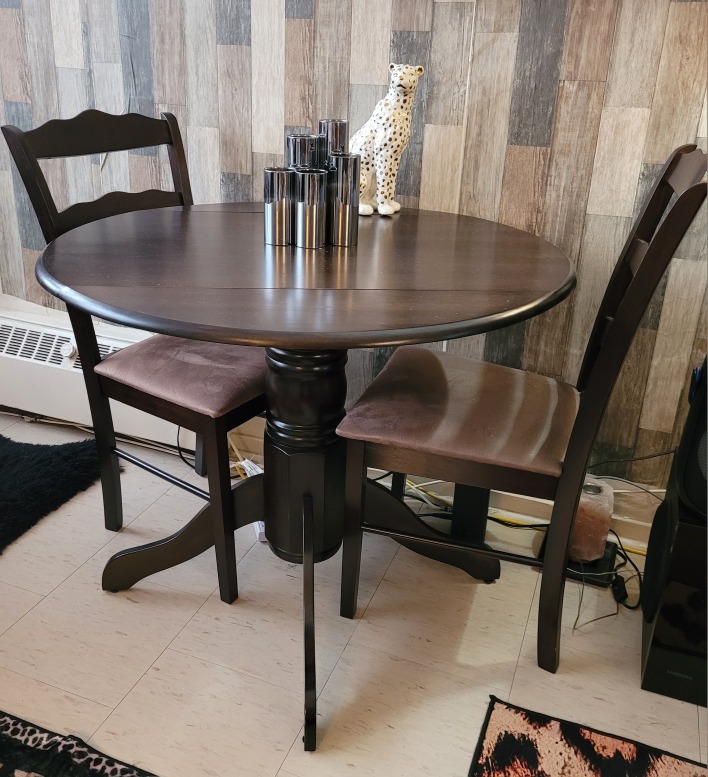 Dark Wood Round Dining Table with 2 Chairs