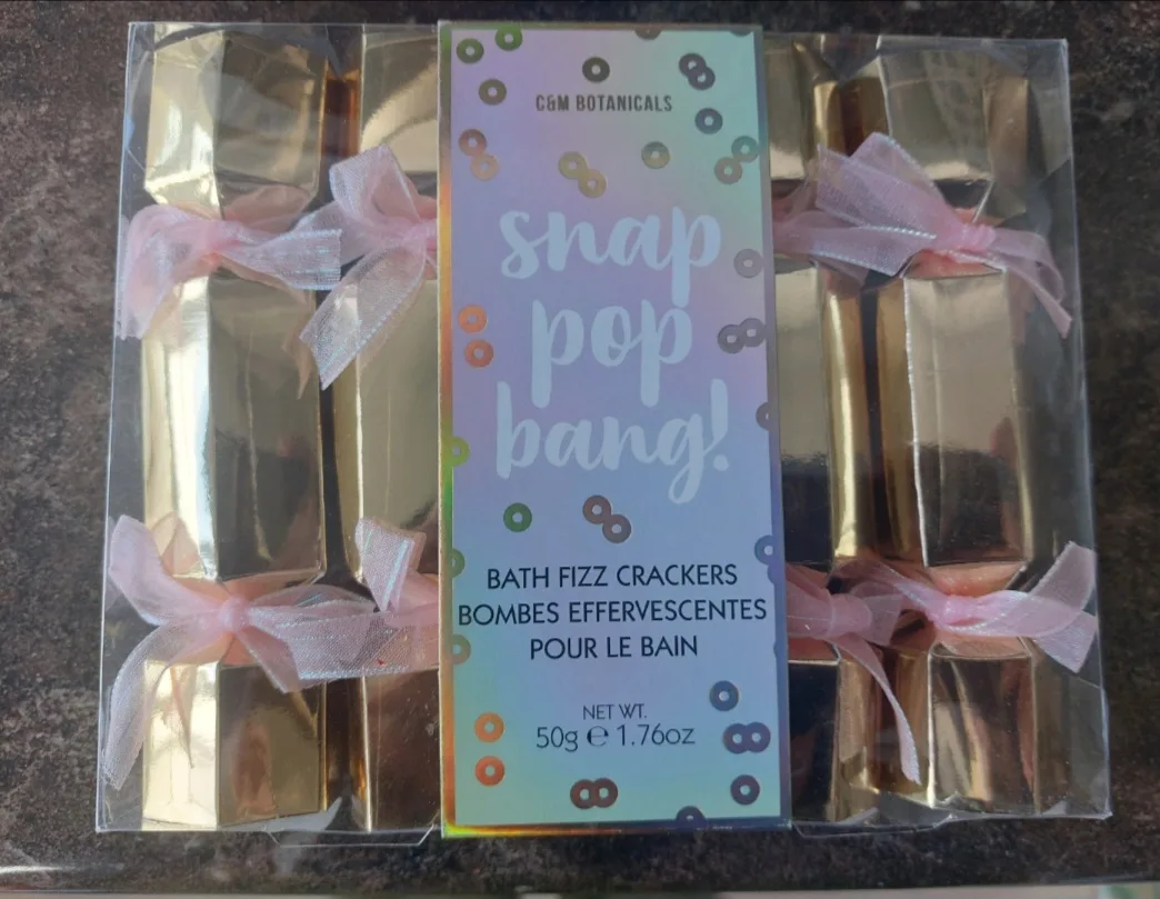 C&M Botanicals Snap Pop Bang Bath Fizz Crackers image indicator(3)