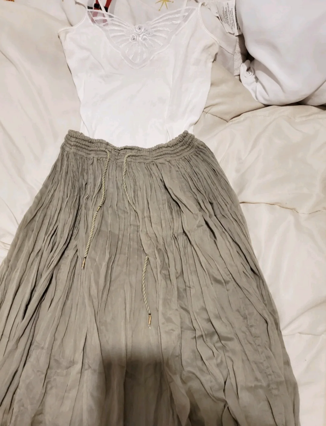 Smart set 100% cotton green maxi skirt + white lace detail cami image indicator(3)